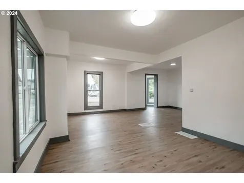 109 Eluria Street Oregon City OR 97045