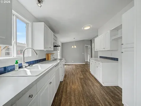 20140 NE Sandy Boulevard Fairview OR 97024
