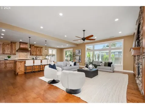 13001 NW 49th Avenue Vancouver WA 98685