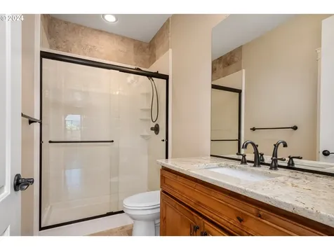 13001 NW 49th Avenue Vancouver WA 98685
