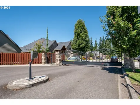 13001 NW 49th Avenue Vancouver WA 98685
