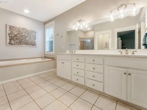 3420 NW 23rd Avenue Camas WA 98607