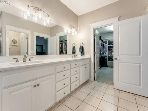3420 NW 23rd Avenue Camas WA 98607