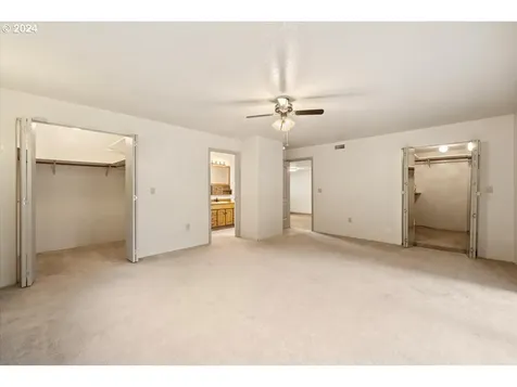 2164 NE Tahoe Avenue Roseburg OR 97470