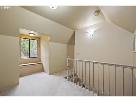 2164 NE Tahoe Avenue Roseburg OR 97470