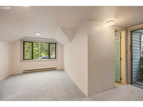 2164 NE Tahoe Avenue Roseburg OR 97470