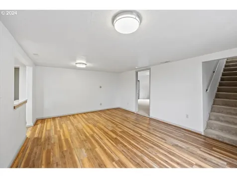 2164 NE Tahoe Avenue Roseburg OR 97470