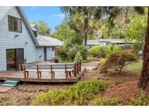 2164 NE Tahoe Avenue Roseburg OR 97470
