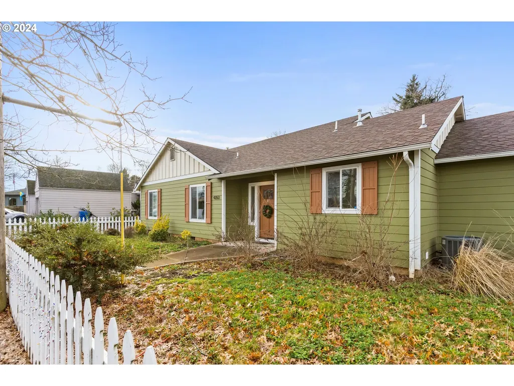 4353 Liberty Road S Salem OR 97302