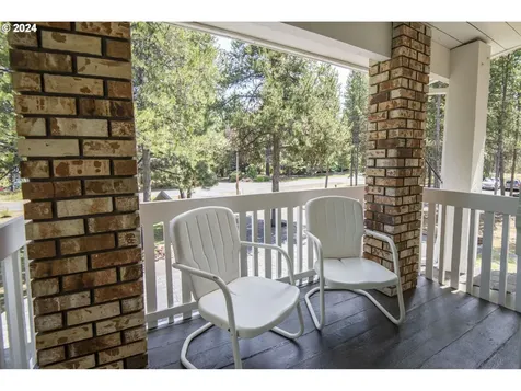 56699 Lunar Drive Bend OR 97707