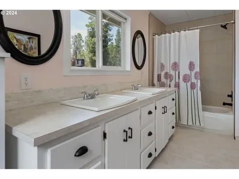 56699 Lunar Drive Bend OR 97707