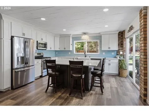 56699 Lunar Drive Bend OR 97707