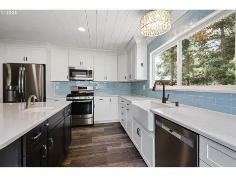 56699 Lunar Drive Bend OR 97707