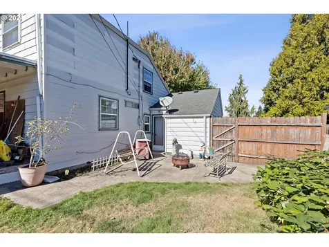 8310 NE Alberta Street Portland OR 97220