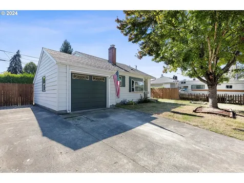 8310 NE Alberta Street Portland OR 97220