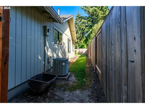 591 Nw Witham Drive Corvallis OR 97330