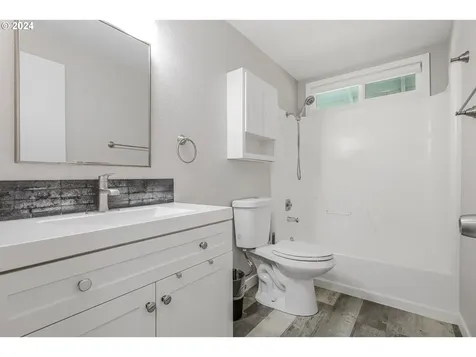 15223 NE Beech Court Portland OR 97230