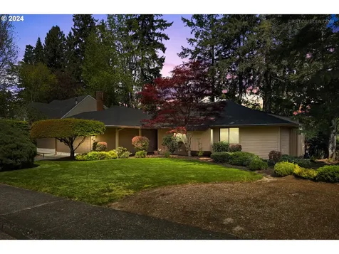 4570 Nw Neskowin Avenue Portland OR 97229