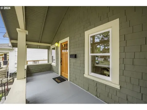 5044 Ne 14th Avenue Portland OR 97211