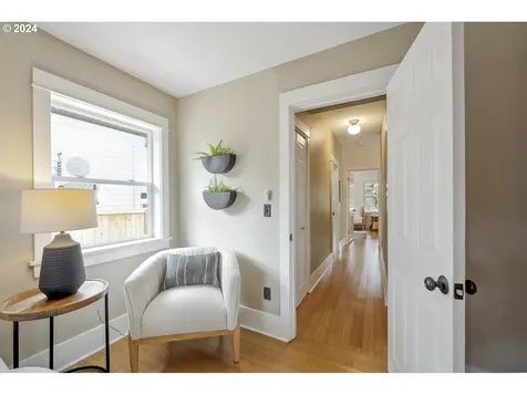 5044 Ne 14th Avenue Portland OR 97211