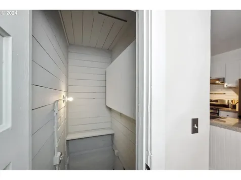 5044 Ne 14th Avenue Portland OR 97211