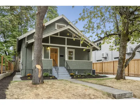 5044 Ne 14th Avenue Portland OR 97211