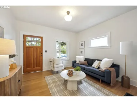 5044 Ne 14th Avenue Portland OR 97211