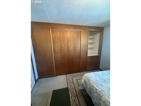 1304 Ne 110th Avenue Portland OR 97220