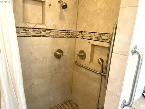 2811 SE 145th Avenue Vancouver WA 98683