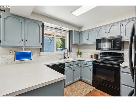 13608 Gaffney Lane Oregon City OR 97045