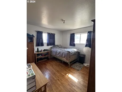 311 NW Morgan Avenue Winston OR 97496