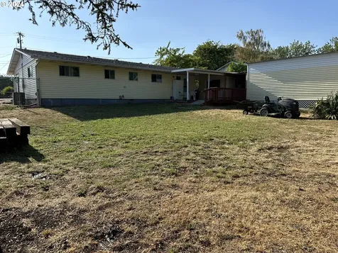 311 NW Morgan Avenue Winston OR 97496