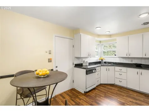 1105 N Watts Street Portland OR 97217