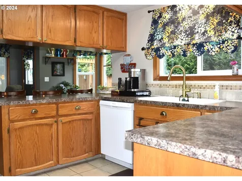 2261 NE 205th Avenue Fairview OR 97024