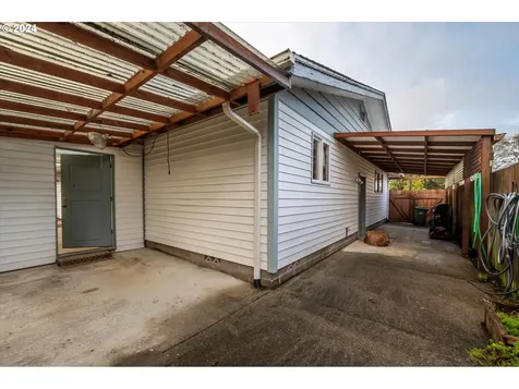 2455 Commercial Street North Bend OR 97459