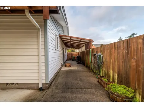 2455 Commercial Street North Bend OR 97459
