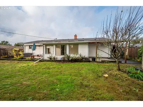 2455 Commercial Street North Bend OR 97459
