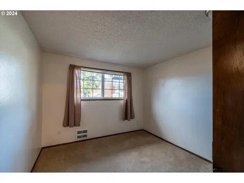2455 Commercial Street North Bend OR 97459
