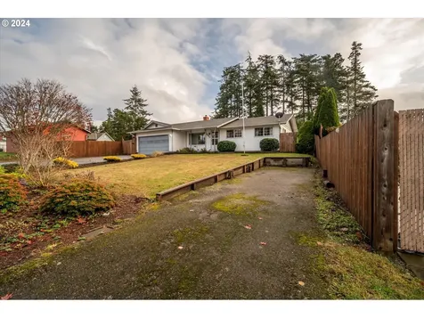 2455 Commercial Street North Bend OR 97459