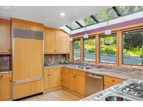 9435 Se Clatsop Street Portland OR 97266