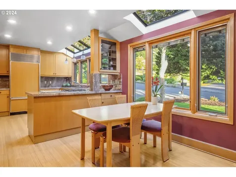 9435 Se Clatsop Street Portland OR 97266