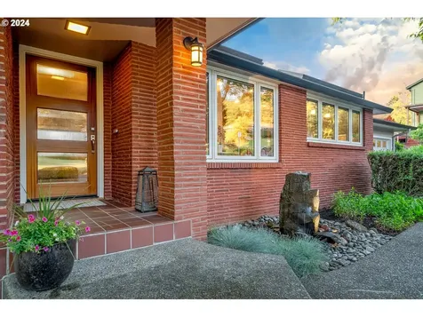 9435 Se Clatsop Street Portland OR 97266