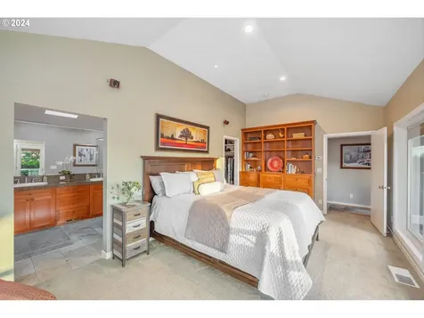 9435 Se Clatsop Street Portland OR 97266