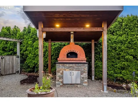 9435 Se Clatsop Street Portland OR 97266