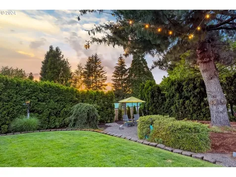 9435 Se Clatsop Street Portland OR 97266