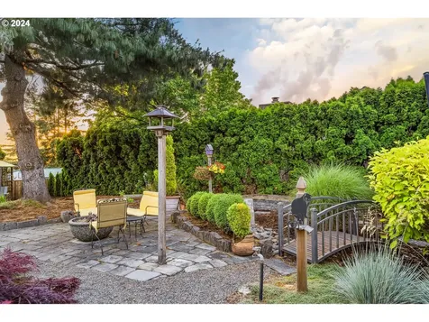 9435 Se Clatsop Street Portland OR 97266