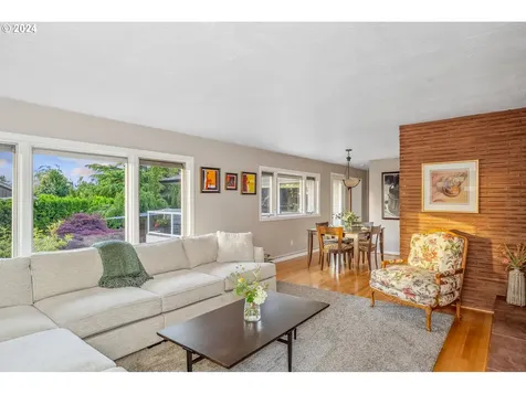 9435 Se Clatsop Street Portland OR 97266