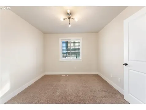 15183 NW Rossetta Street Portland OR 97229
