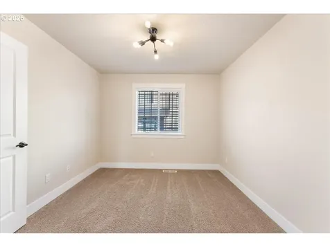 15183 NW Rossetta Street Portland OR 97229