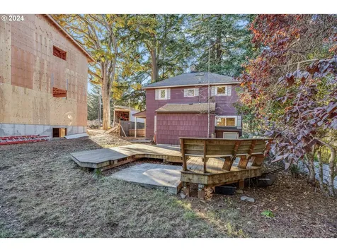 719 9th Street Hood River OR 97031